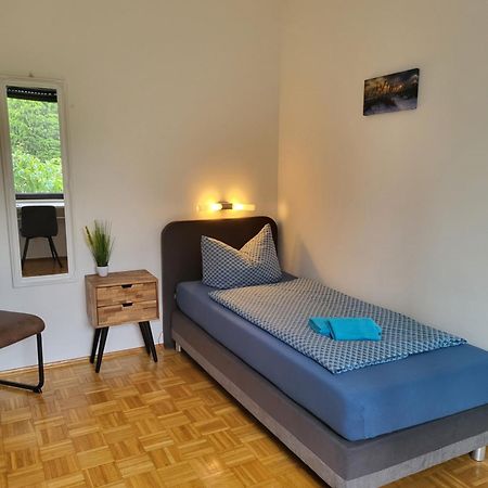 Messe Flughafen Apartment Dusseldorf Bagian luar foto